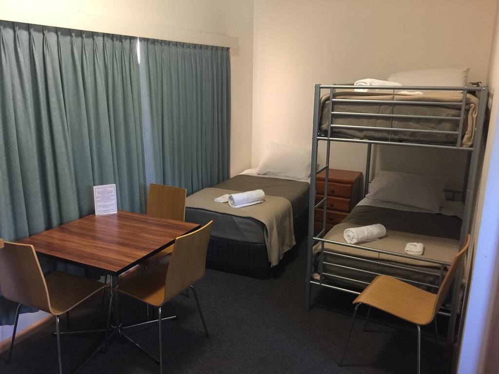 Mountain View Motel Corryong Exterior photo