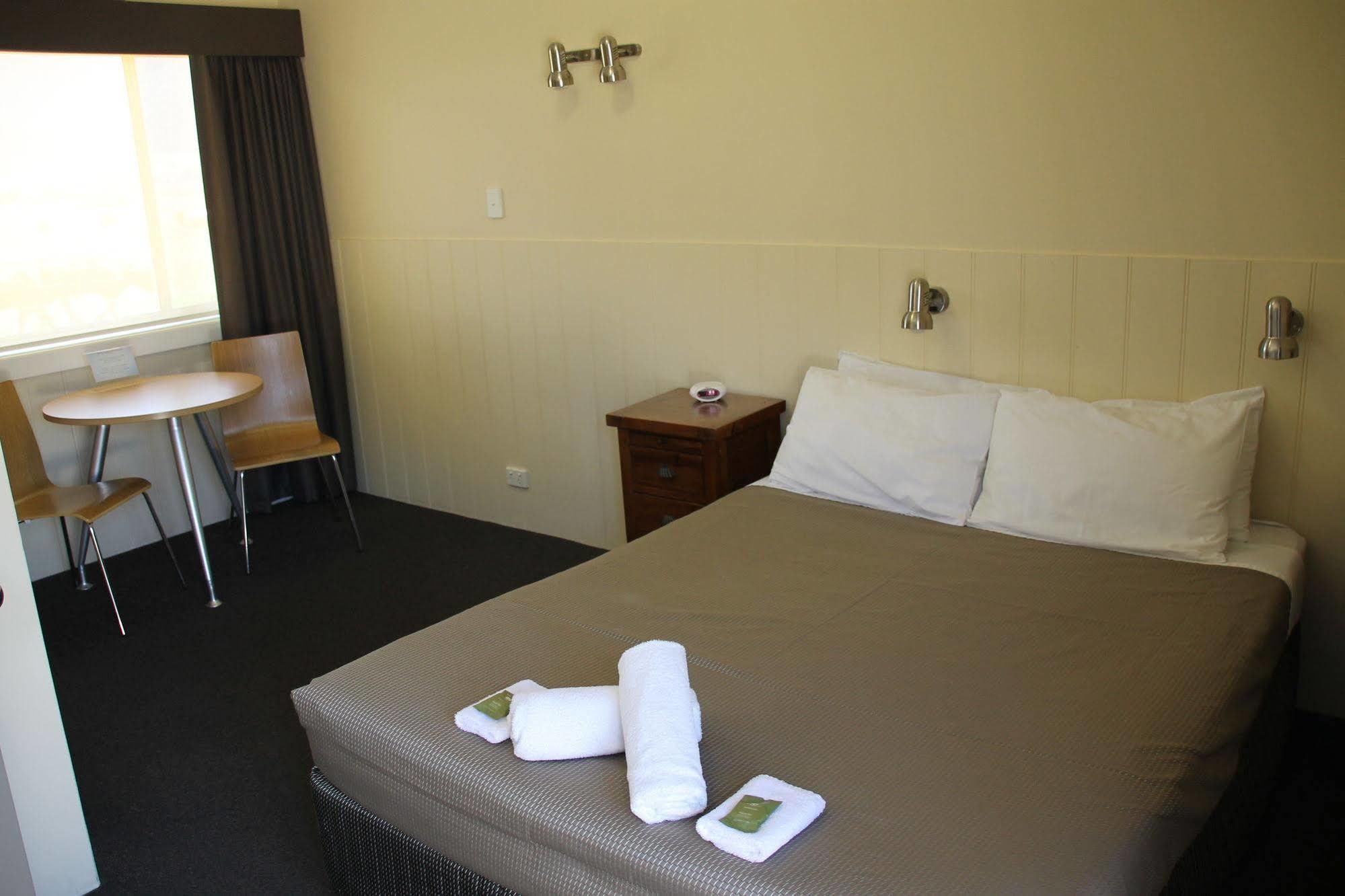 Mountain View Motel Corryong Exterior photo